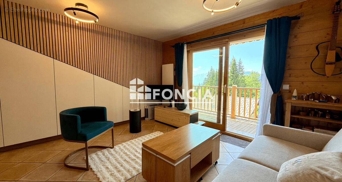 Appartement à CREST-VOLAND