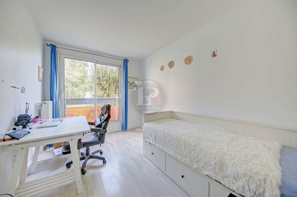 Appartement à MAREIL-MARLY