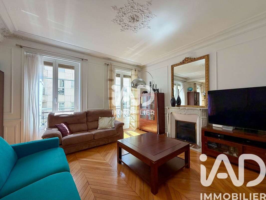 Photo 2 - Appartement à PARIS-16E