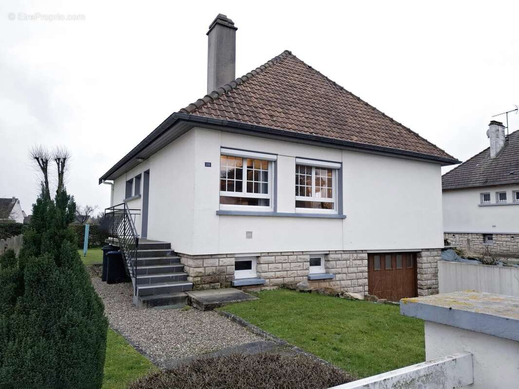 Maison à GRANDVILLIERS