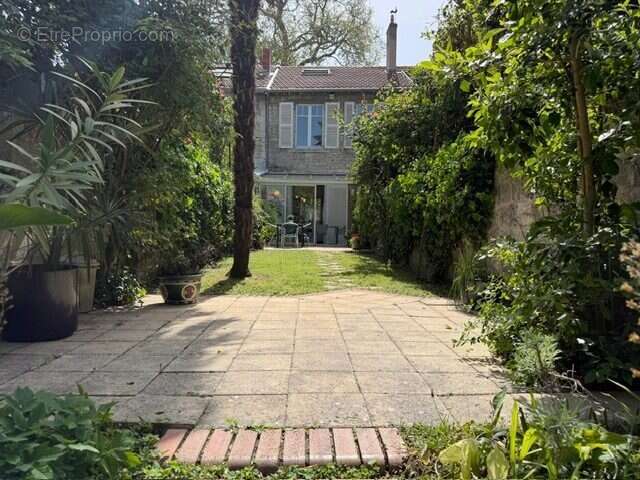 Maison à LA ROCHELLE