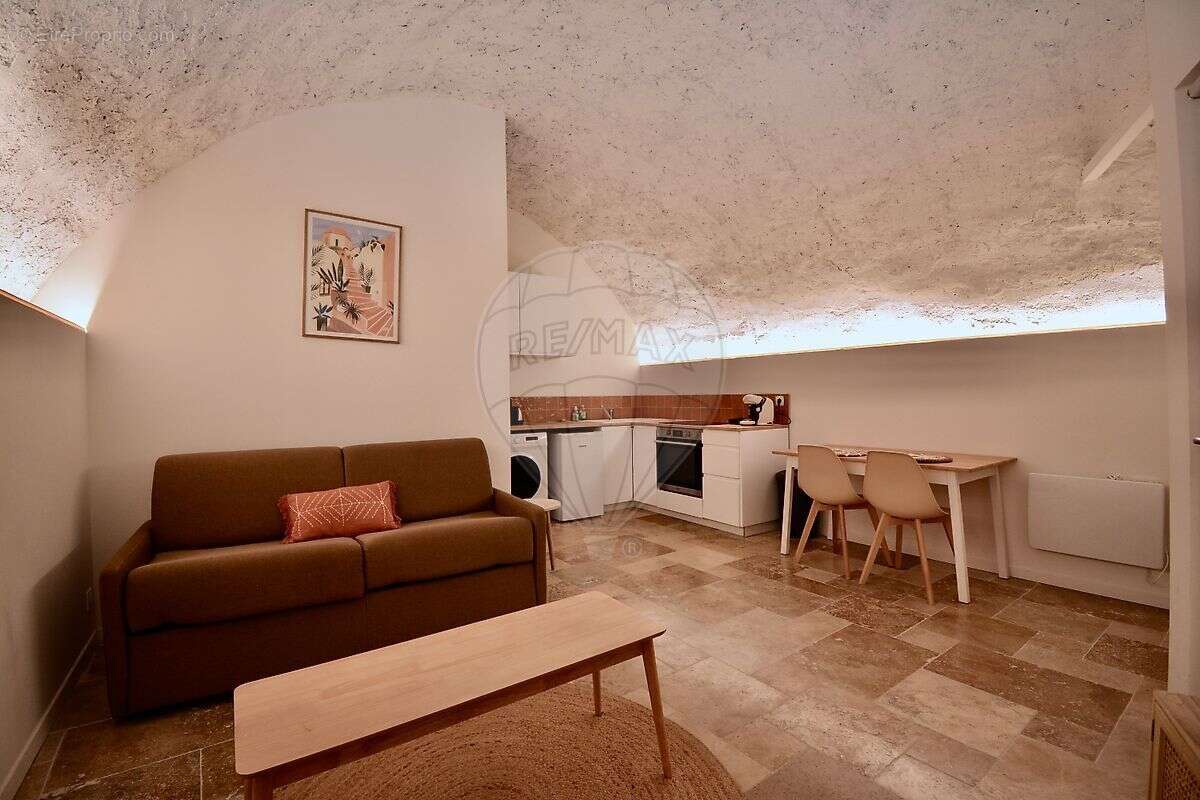 Appartement à VILLENEUVE-LOUBET