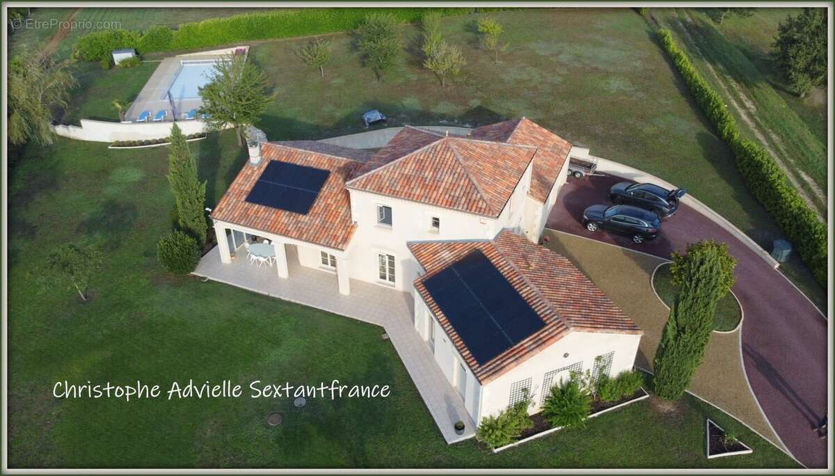 Belle contemporaine, 4 chambres, 2 salles d'eau, double garage, piscine sur 5118 M2 - photo 13