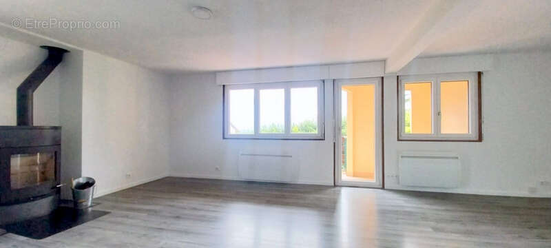 Appartement T3 avec parking et cave - photo 8