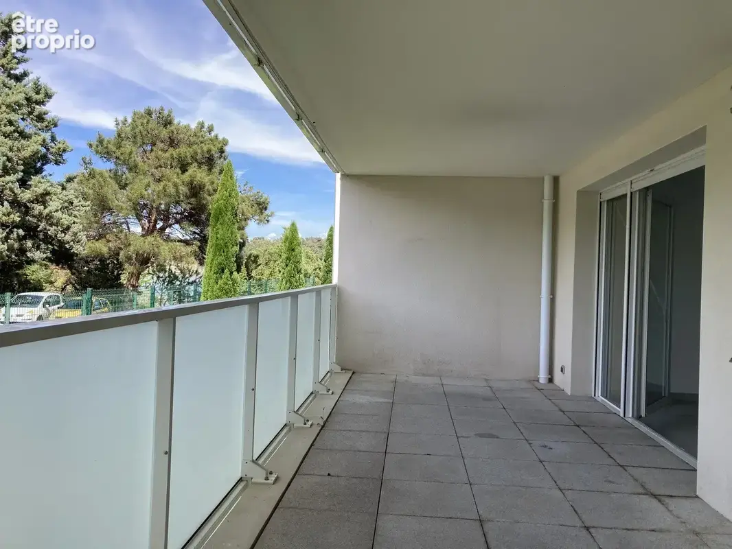 T2 46 m² et terrasse 15 m² + pkg à ISTRES - photo 2