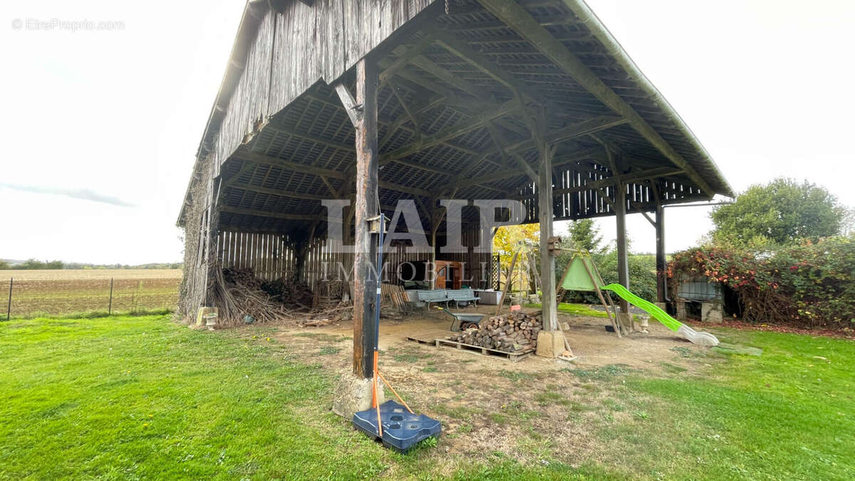 Maison à FRESNAY-SUR-SARTHE