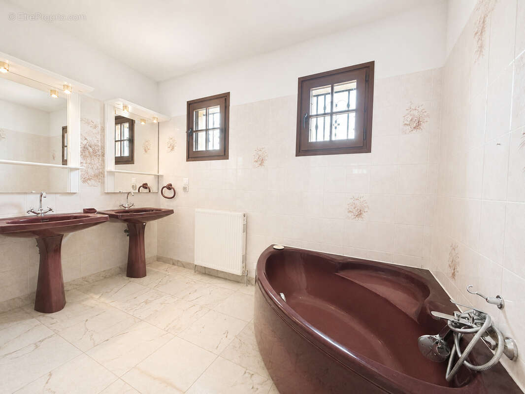 Maison t7 de 220 m2 - photo 12