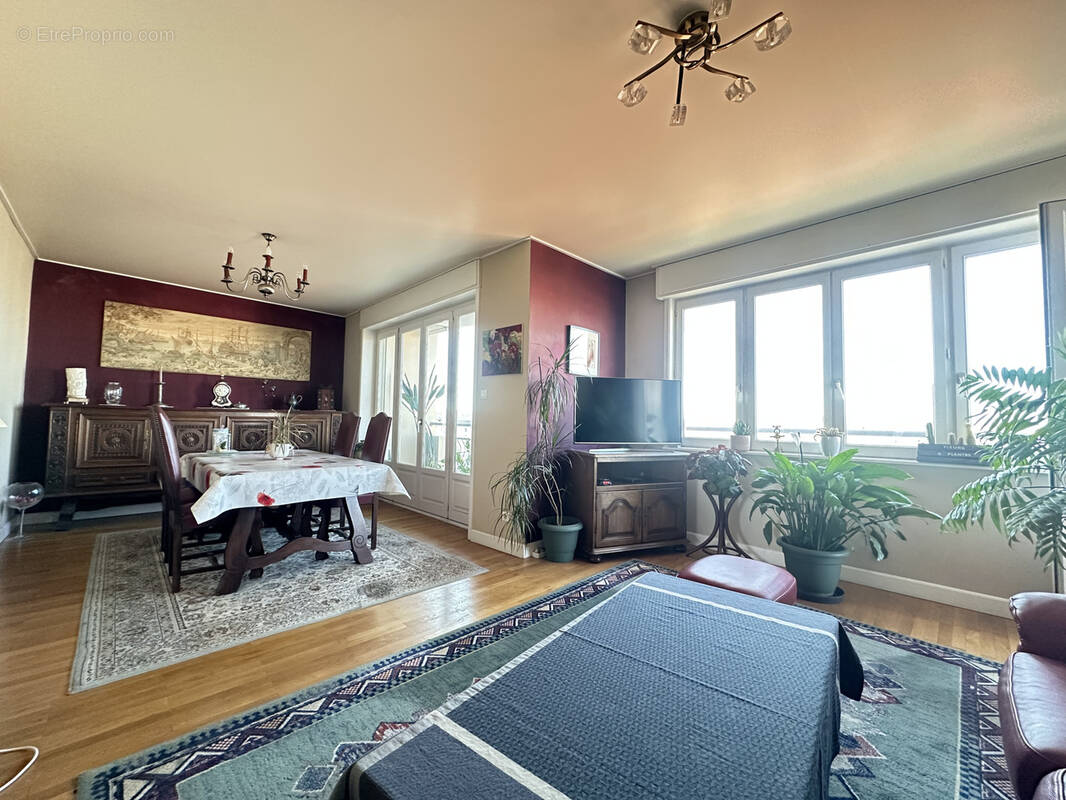 Appartement à LYON-3E