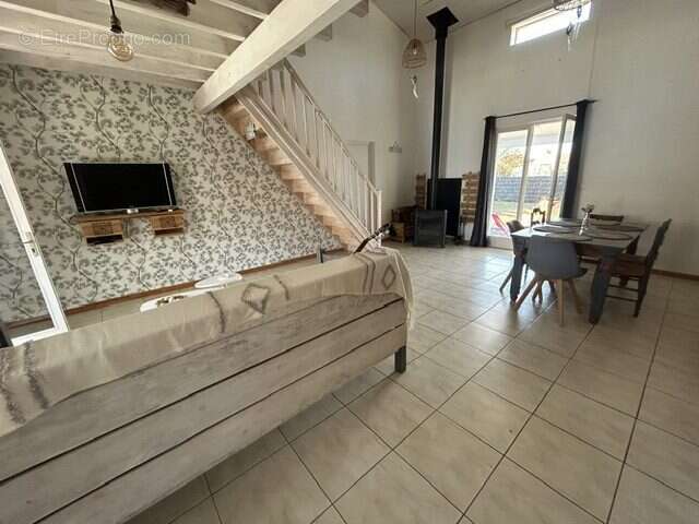Maison 88 m² à Soulac-Sur-Mer  - photo 8