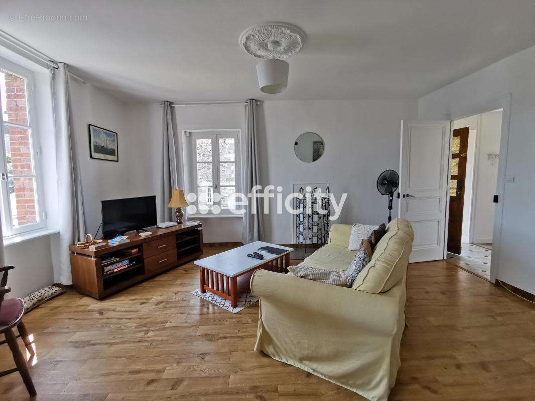 Maison 240 m² à Saint-Sever-Calvados  - photo 19