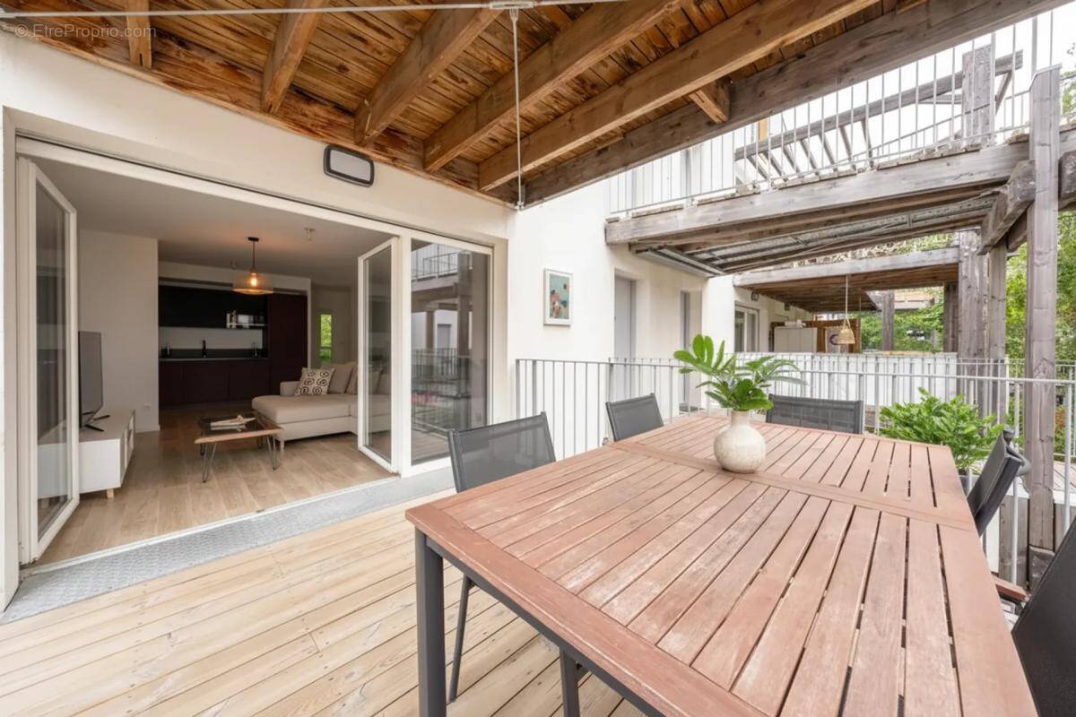 Appartement à BORDEAUX