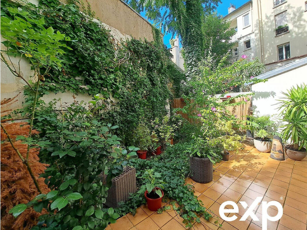 Appartement à PARIS-18E