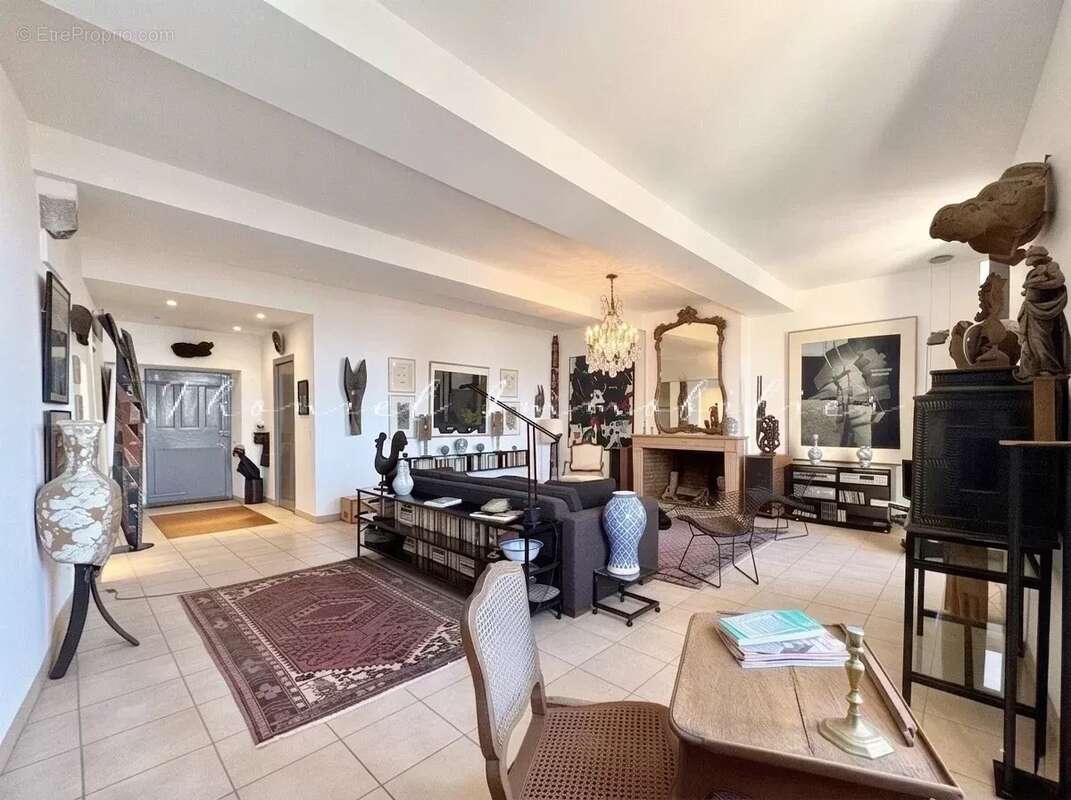 Appartement à GRIMAUD