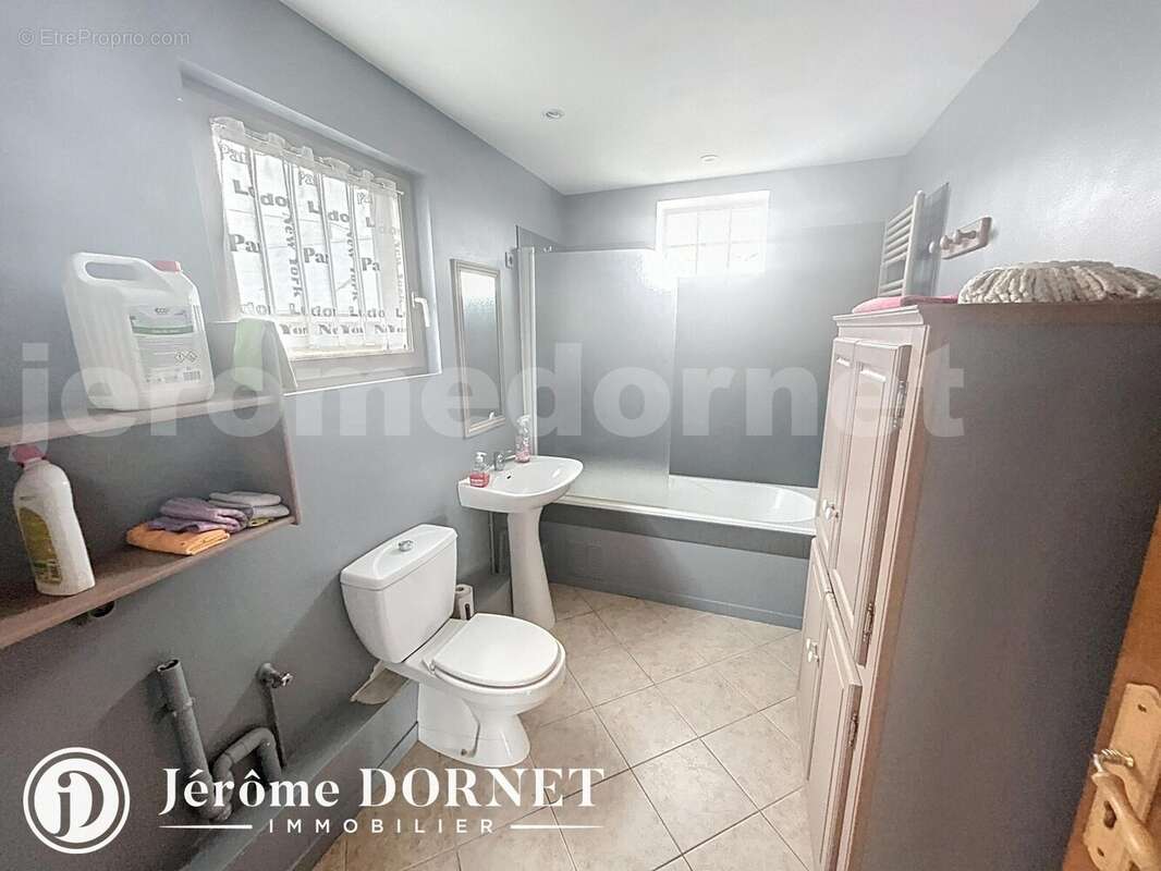 bar_0002 - Maison à BRETEUIL