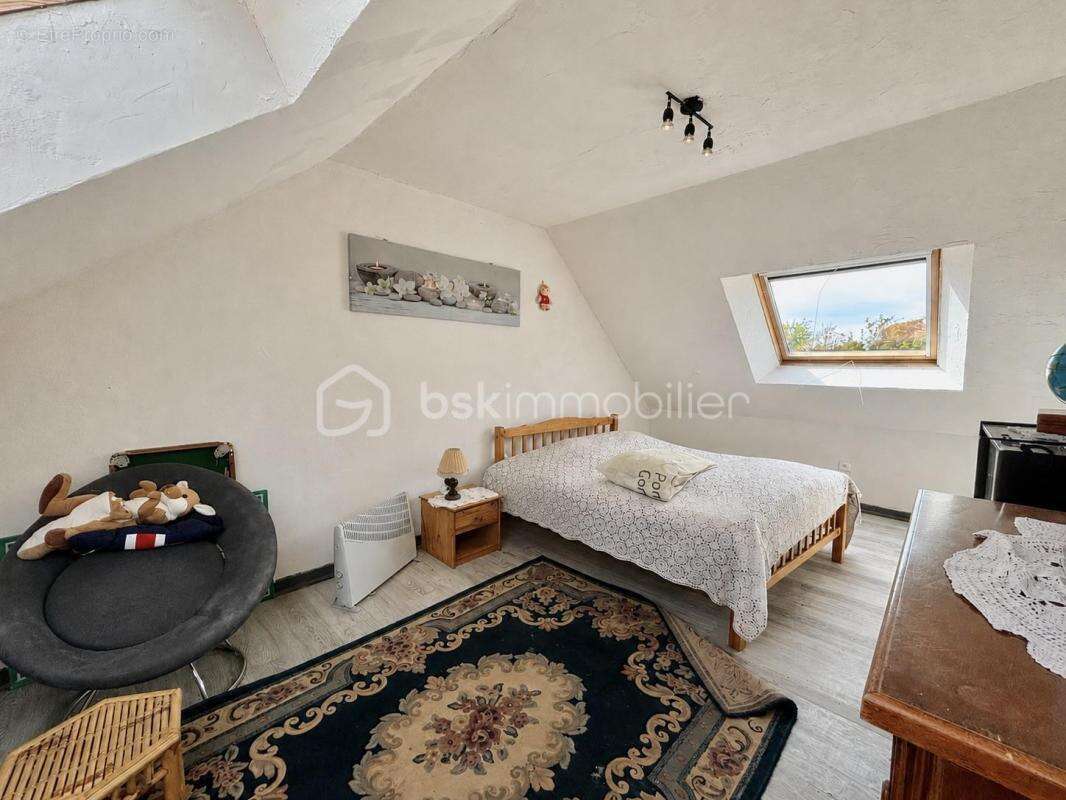 BULÉON – Maison 4 chambres sur jardin clos - photo 10