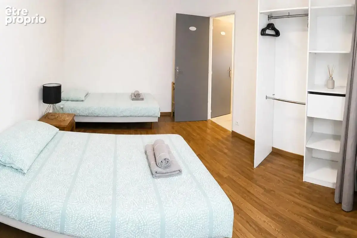 Immeuble de 14 pièces de 350 m² à Beaulieu-sur-Loire - photo 14