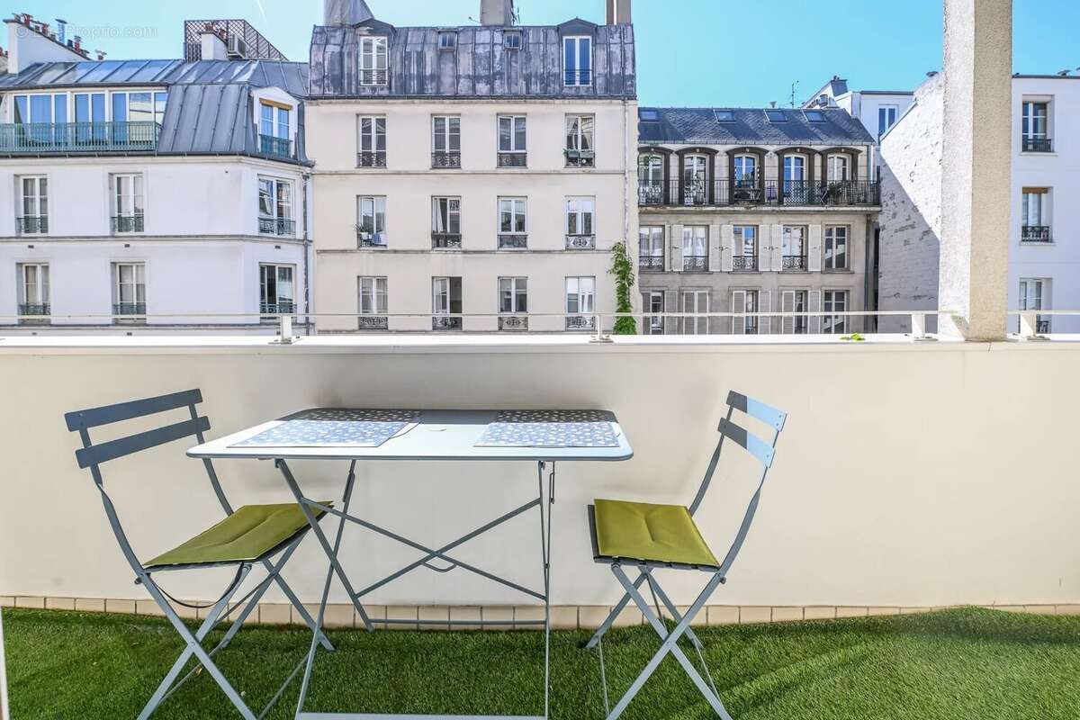 Appartement à PARIS-7E