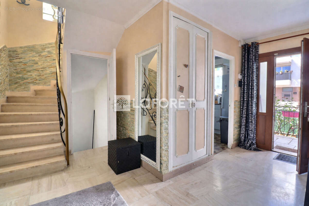 Maison à VITRY-SUR-SEINE