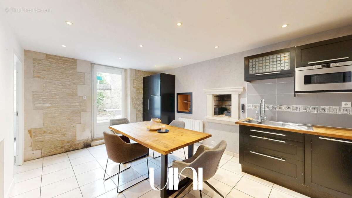 Maison à CORMELLES-LE-ROYAL