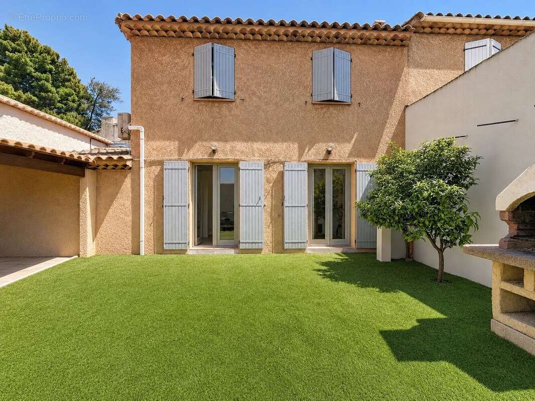 Maison à MARSEILLE-4E