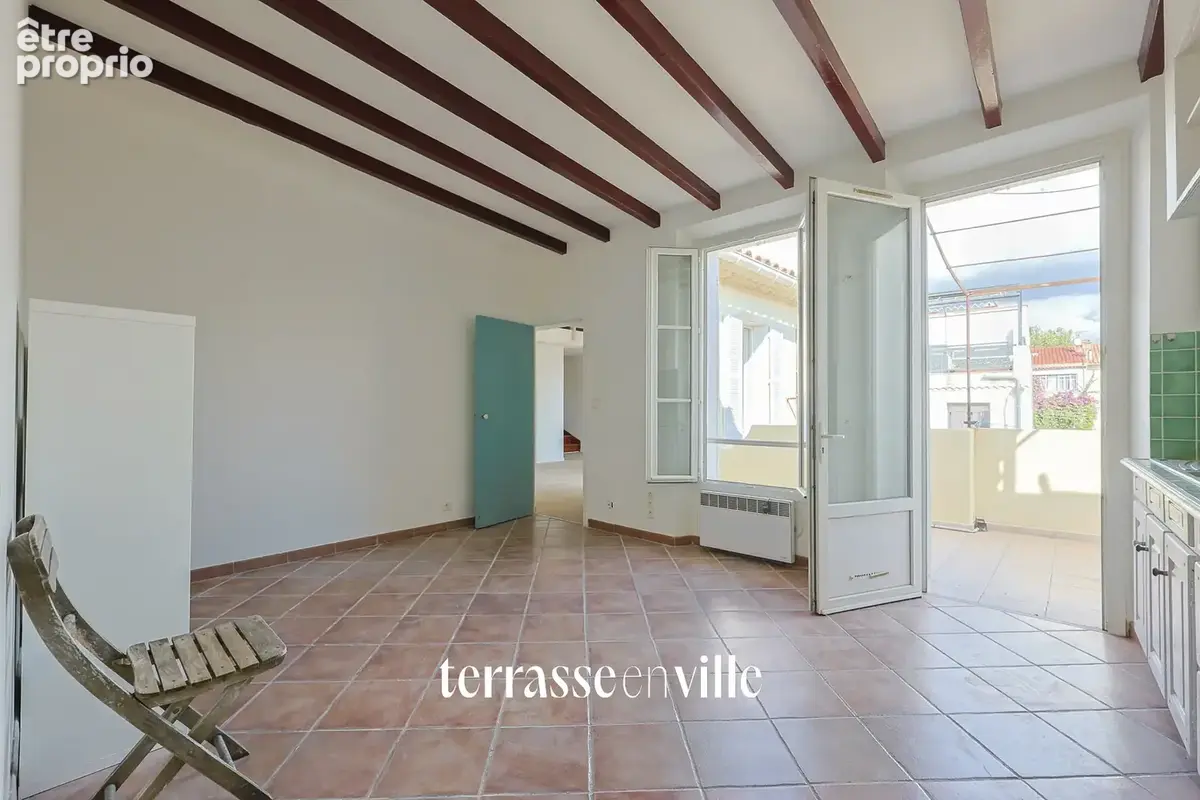 La ciotat - grand t3 style loft - 68m2 - terrasse 14m2 - proche port et plages - dernier etage - 349 000€ - photo 8