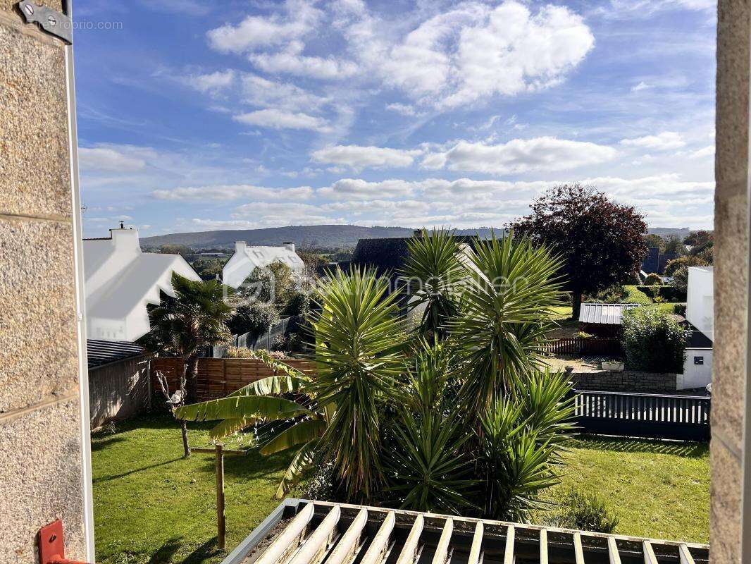 Maison à PLONEVEZ-PORZAY