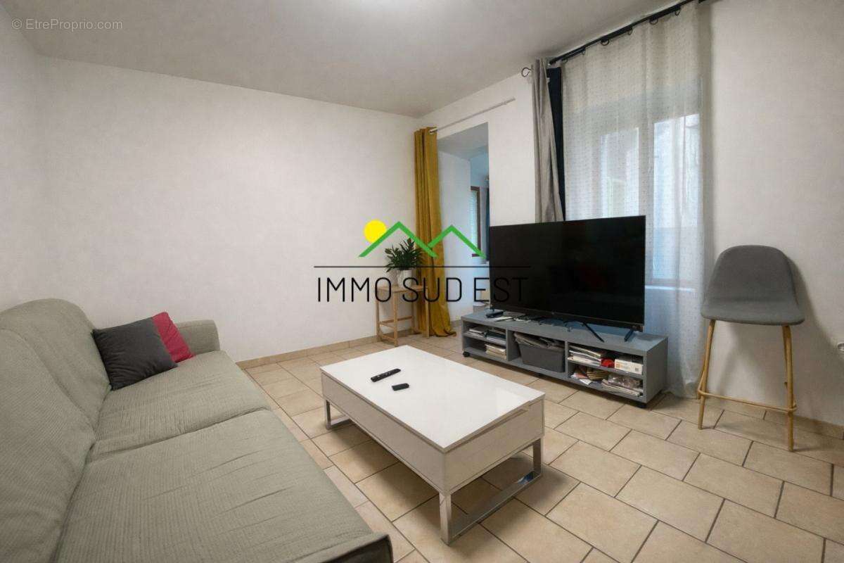 Maison à LAVILLEDIEU