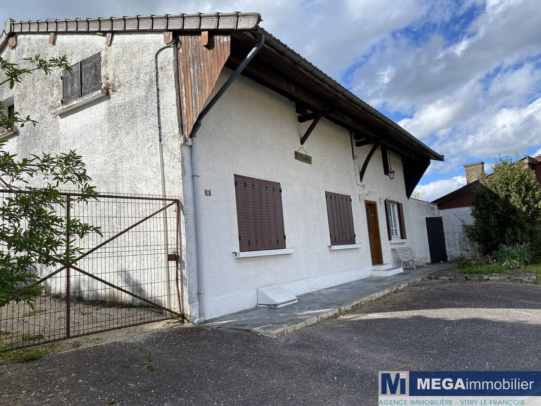 Maison à MERLAUT