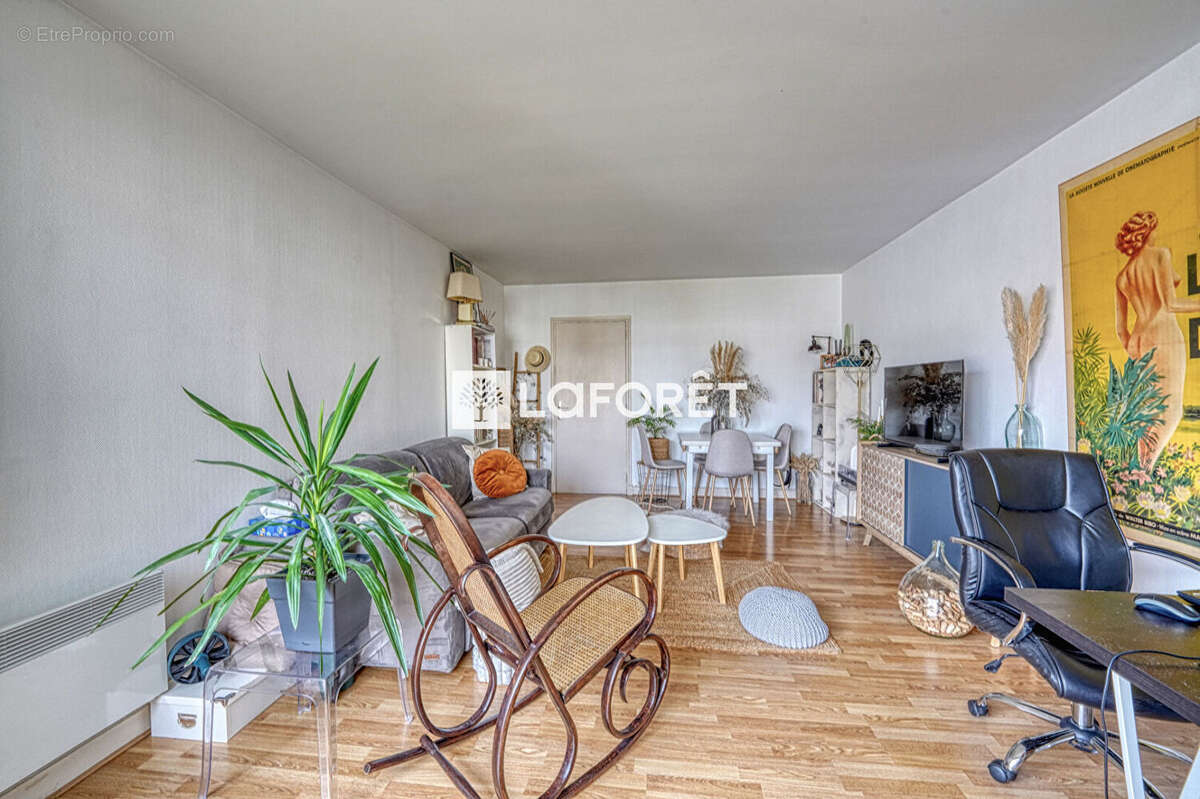 Étage élevé - balcons - vues dégagées - plan optimisé - dpe d - photo 7