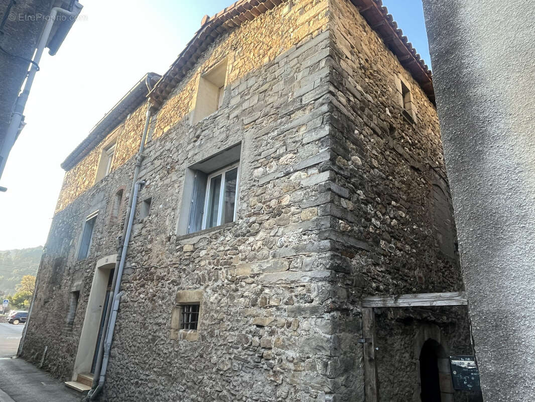 Maison à CENDRAS