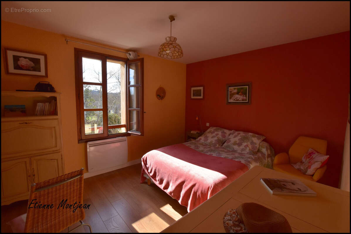 Maison 125 m² à Cazals  - photo 8