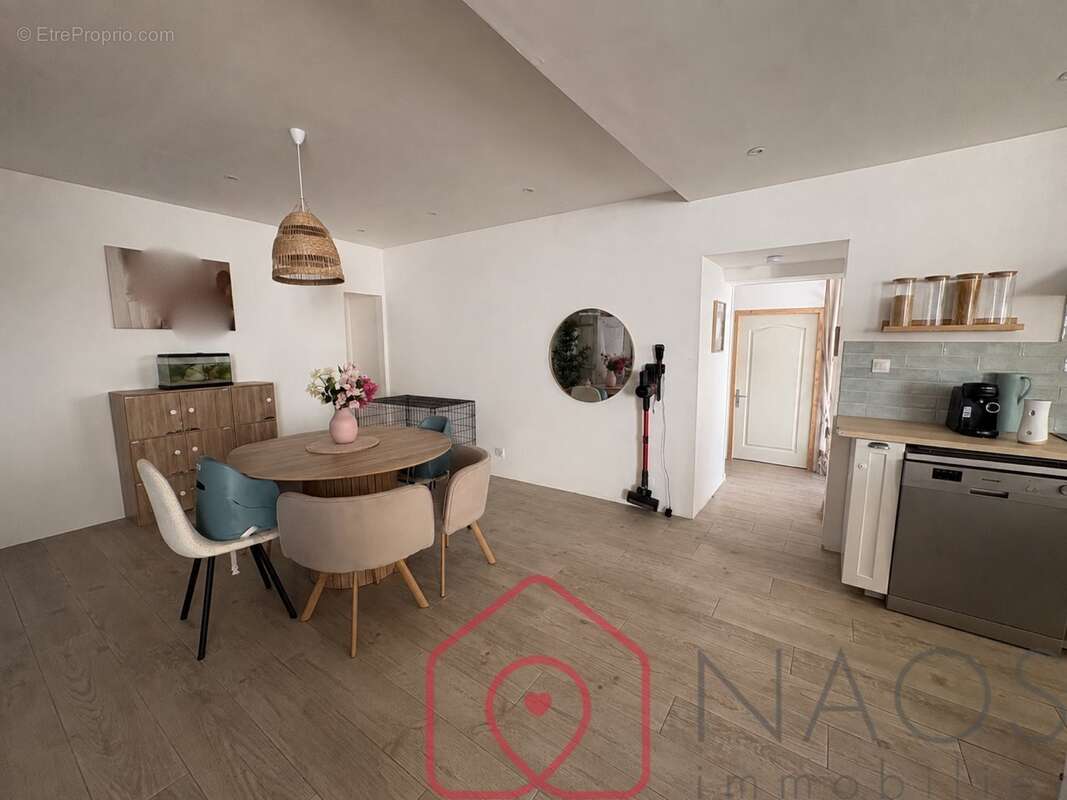 Maison en pierres rénovée de 125 m² - photo 4