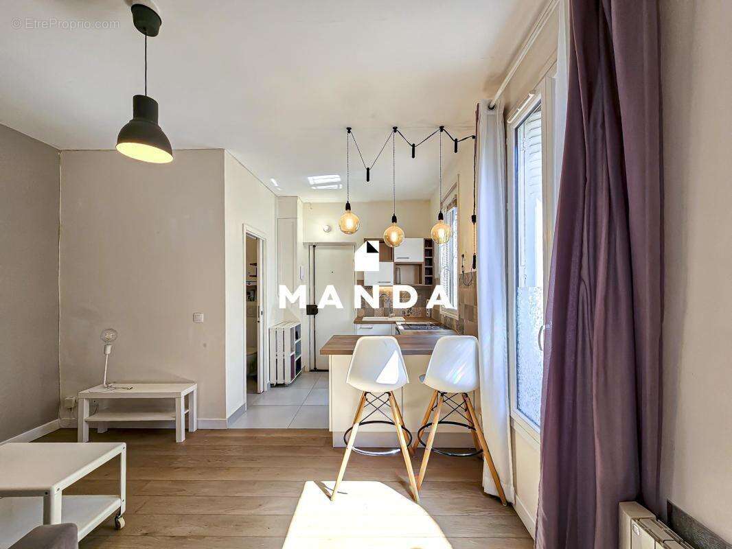 Charmant deux pièces sur cour - photo 9