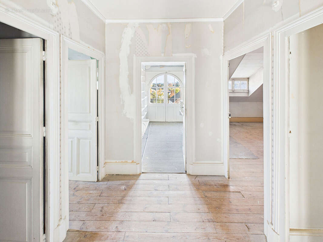 Maison à BELLERIVE-SUR-ALLIER