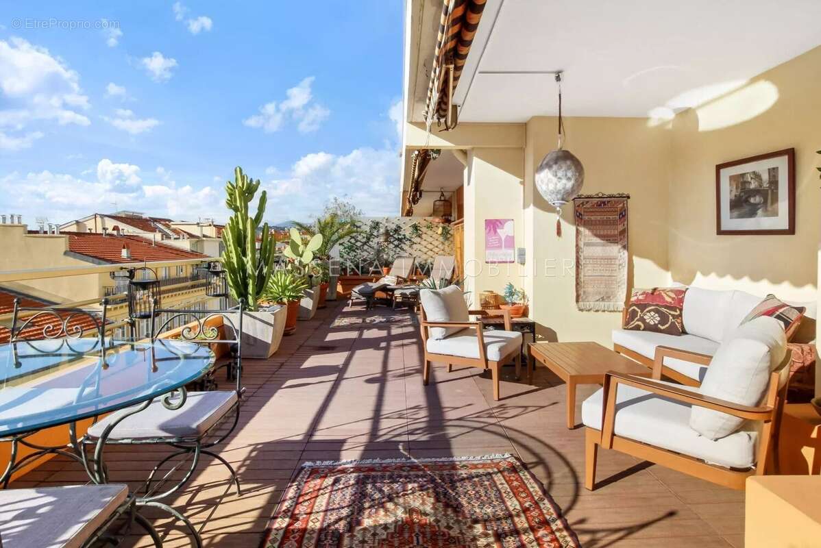 Appartement à NICE