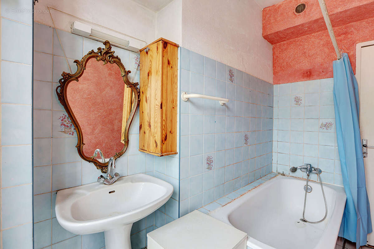 Appartement à PARIS-11E