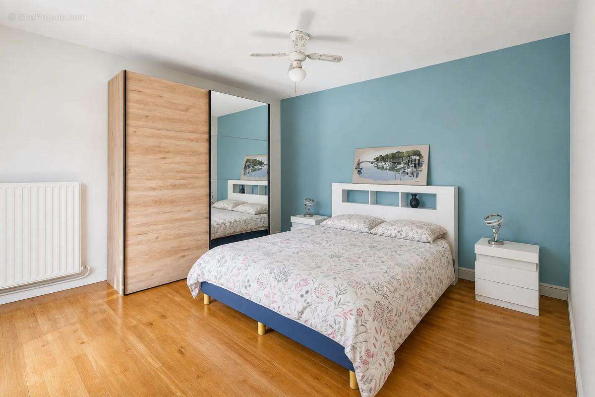 Maison de 7 pièces de 216 m² à Floirac - photo 15