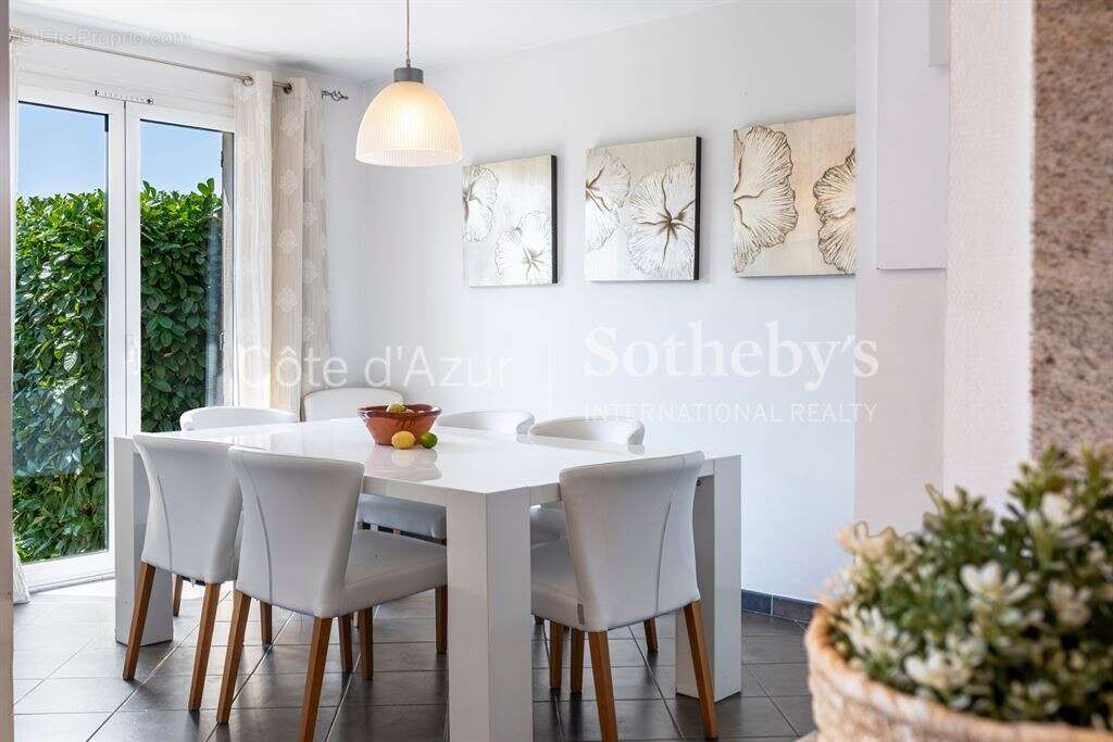 Nice Gairaut, maison de 6 pièces avec jardin, piscine, vue mer et domaine privé - photo 8