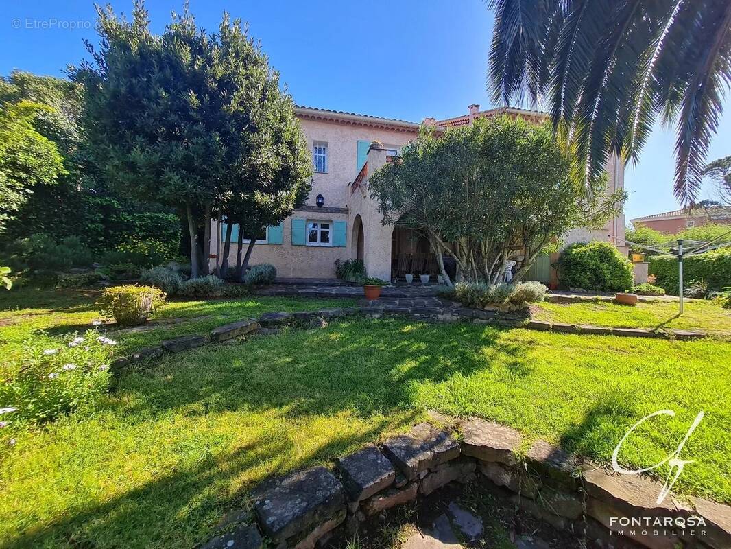 Maison à SAINT-RAPHAEL