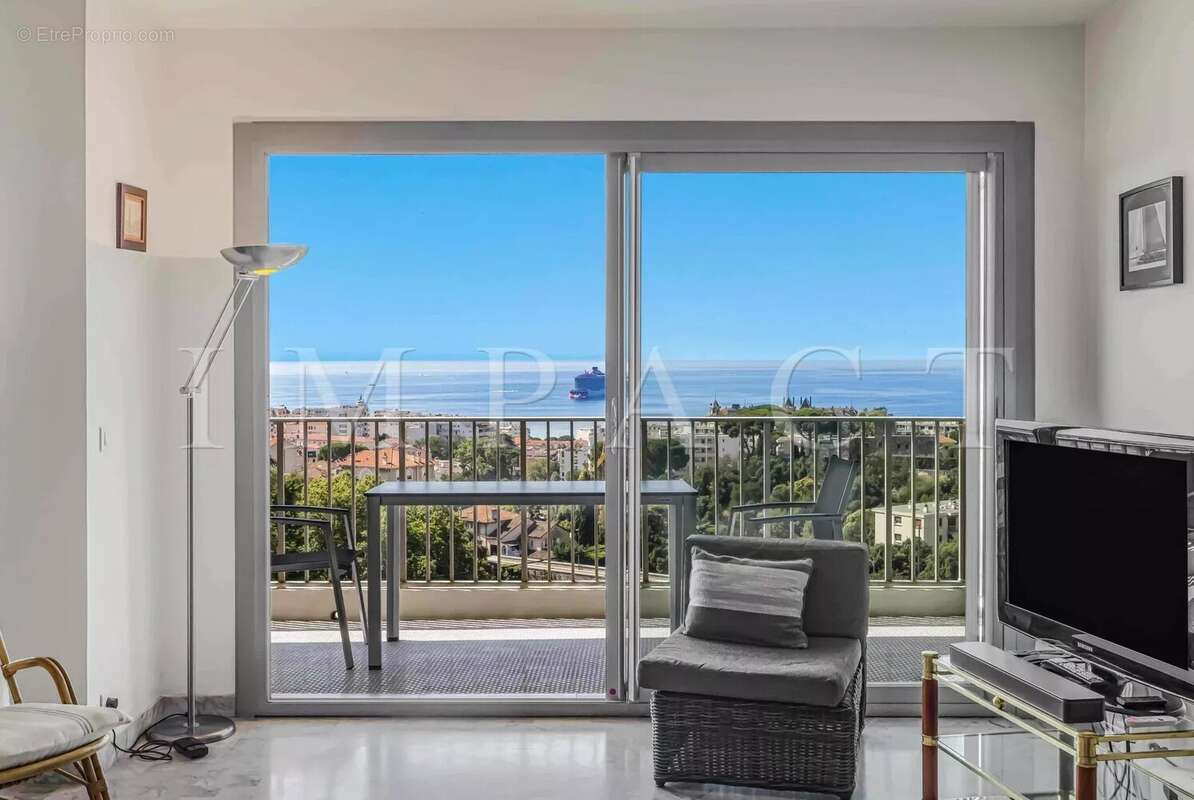 Appartement Cannes Petit Juas 2 pièces vue mer à vendre - photo 2