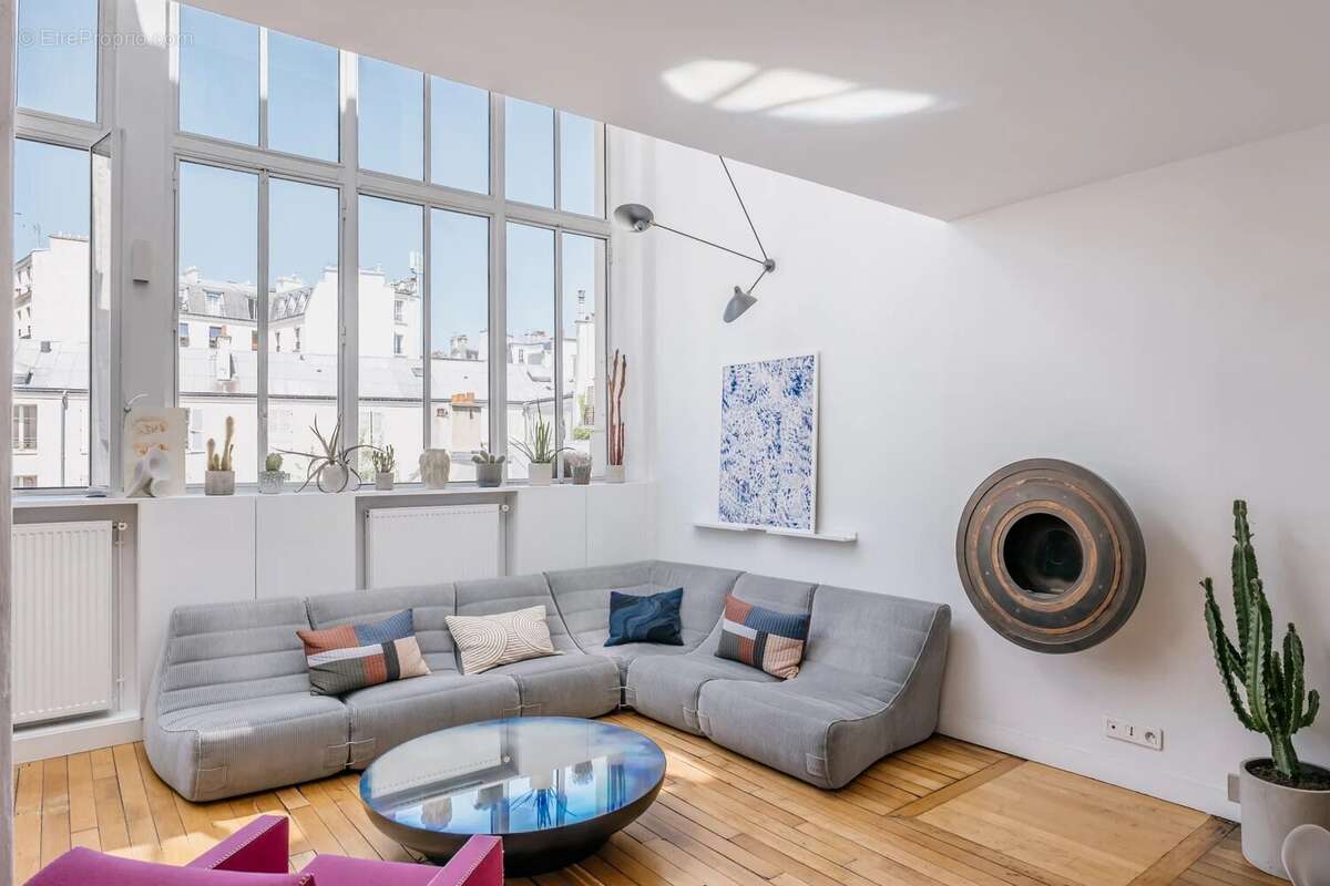 Appartement à PARIS-9E