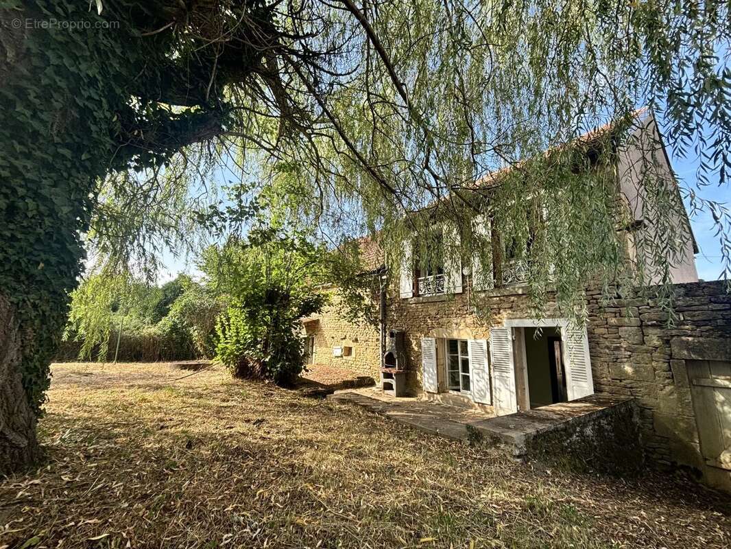Maison à MONT-SAINT-JEAN