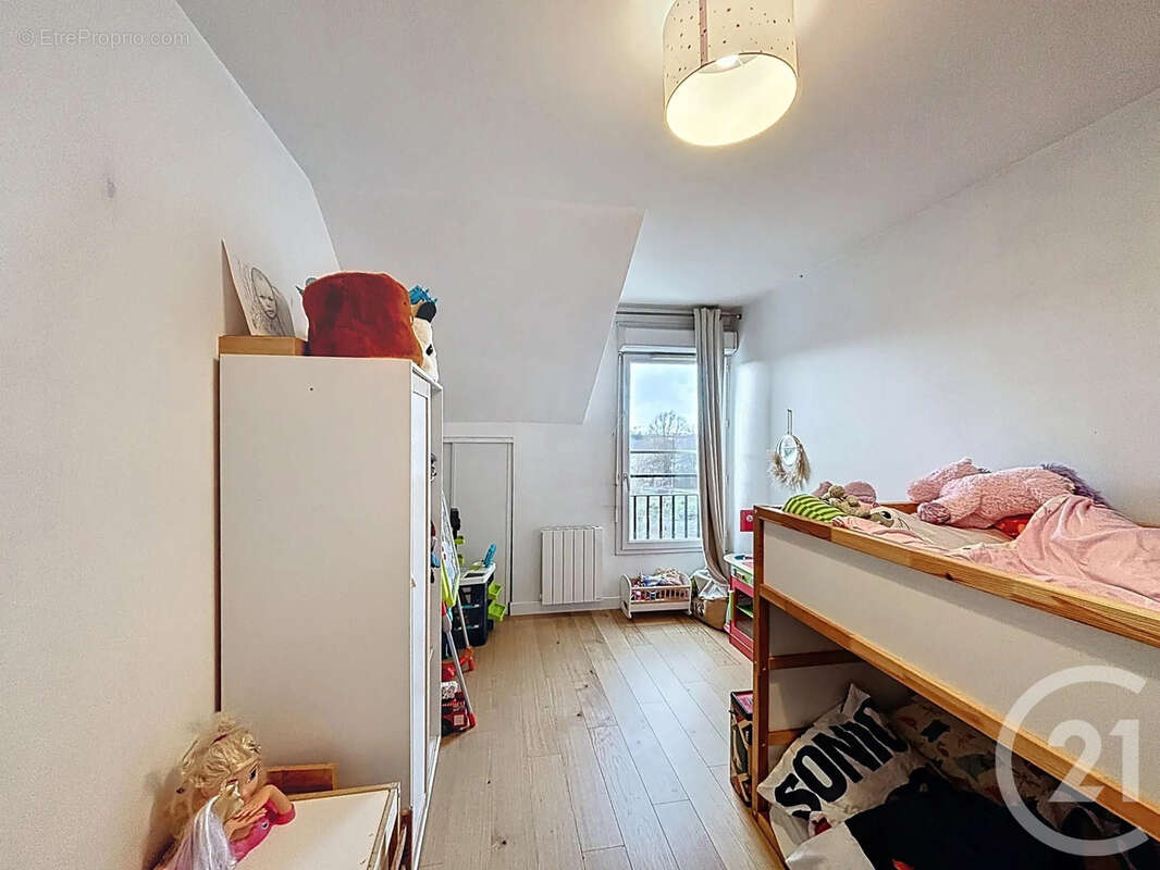 Appartement à MOISSY-CRAMAYEL