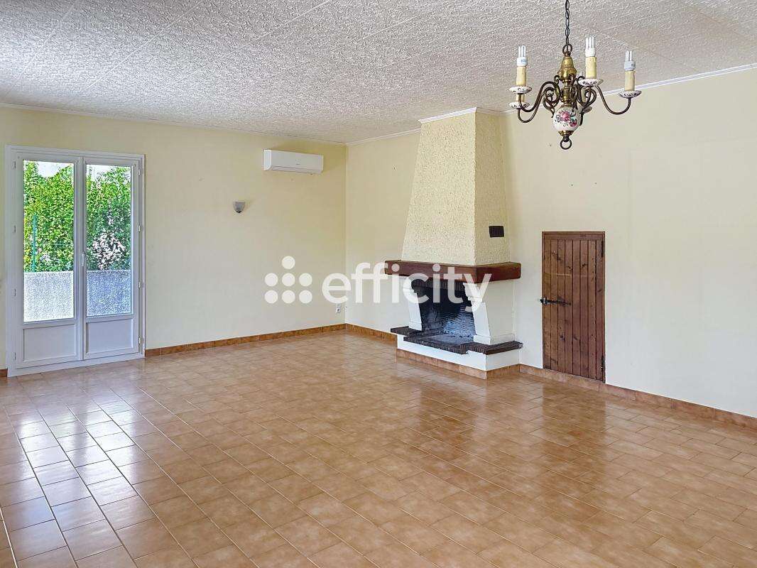 Maison 132 m² à Saint-Remy-De-Provence  - photo 7