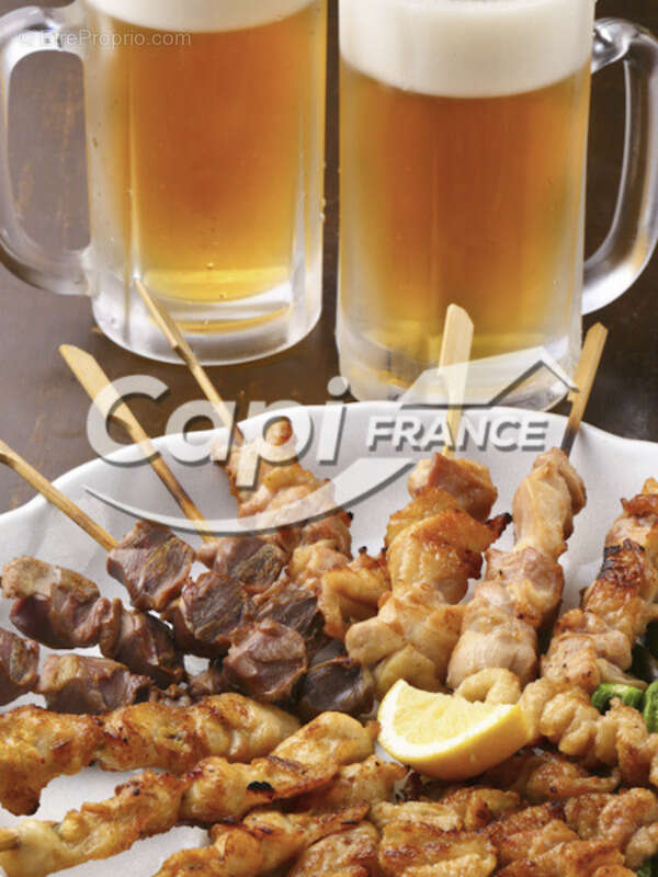 Commerce à SAINT-CYR-L&#039;ECOLE