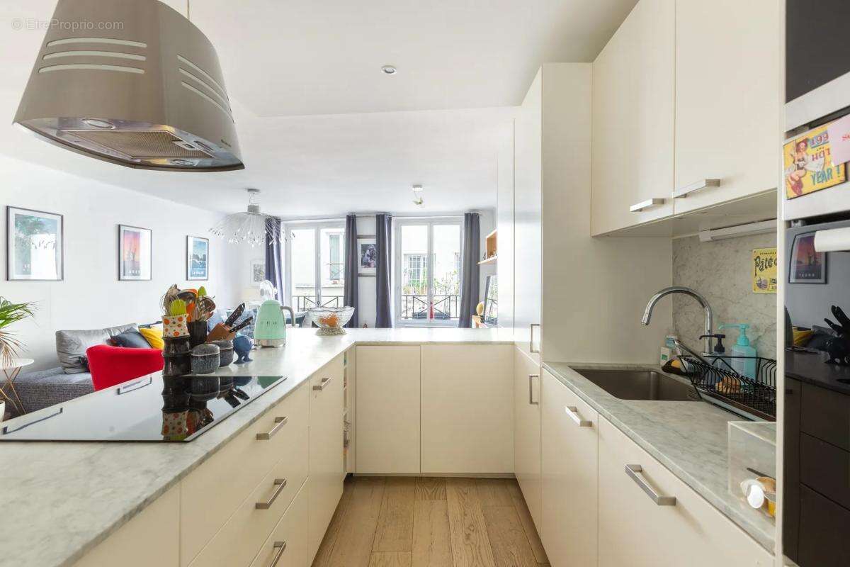 Appartement à PARIS-2E