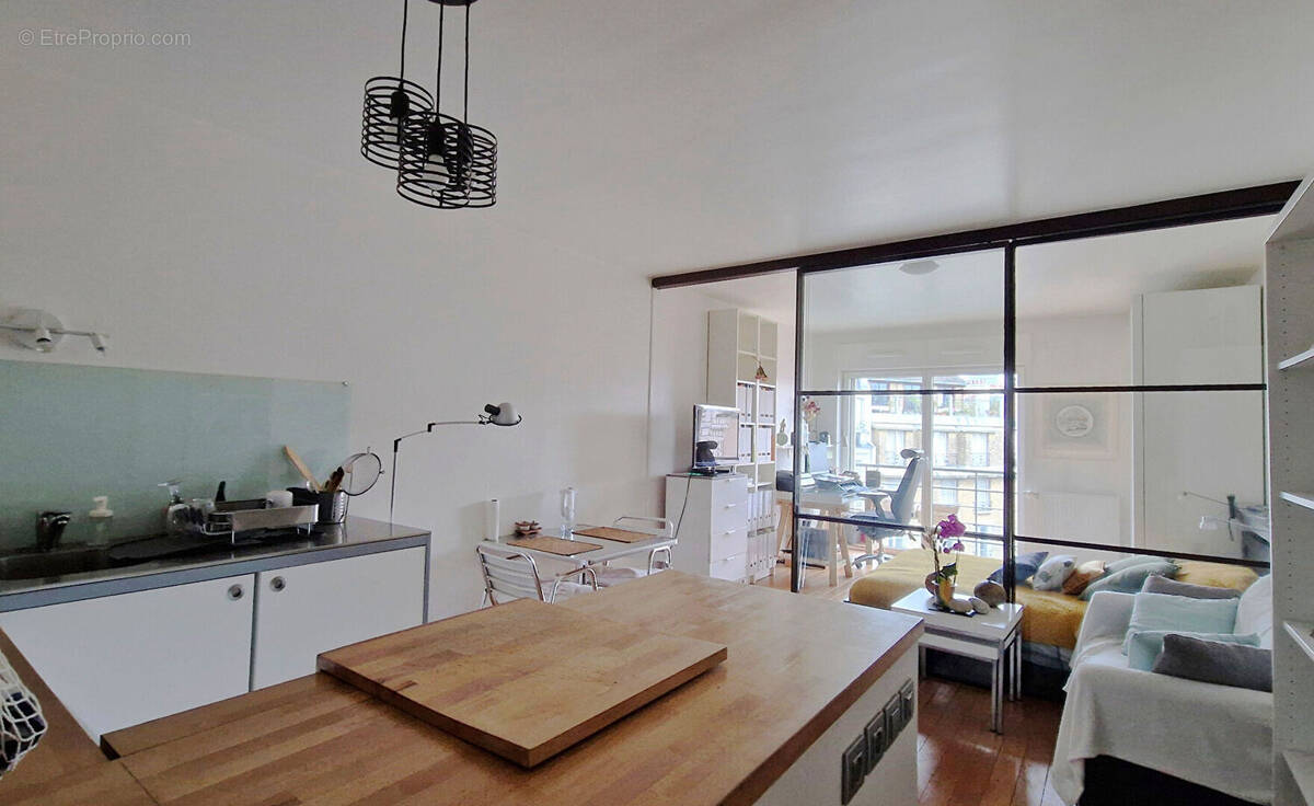 Appartement à PARIS-15E