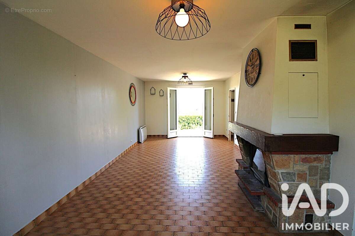 Maison 95 m² à Montboucher  - photo 7