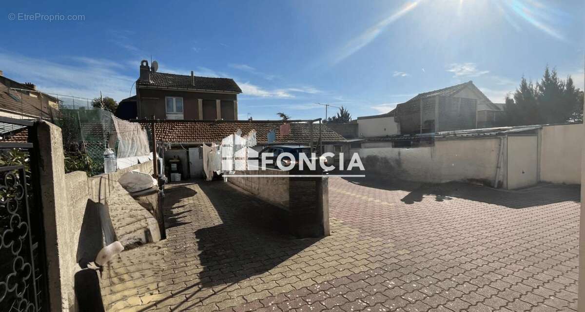 Appartement à SAINT-DENIS