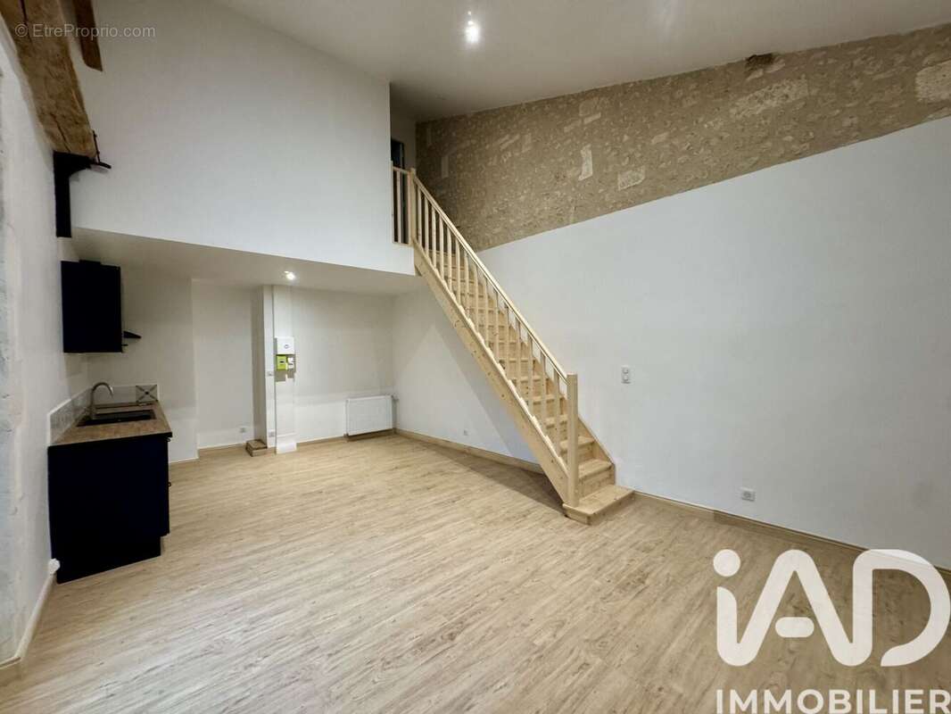 Photo 5 - Appartement à BARBEZIEUX-SAINT-HILAIRE